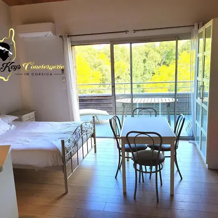 4 Pers Piscine Chauffee Acces A Pied A La Santa Giulia 아파트 *