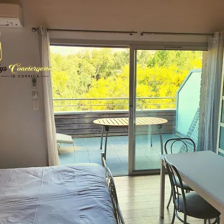 4 Pers Piscine Chauffee Acces A Pied A La Santa Giulia *