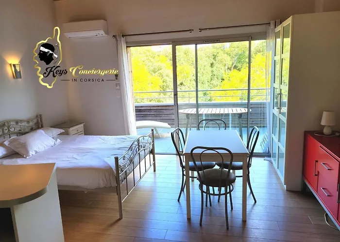 4 Pers Piscine Chauffee Acces A Pied A La Santa Giulia Διαμέρισμα *